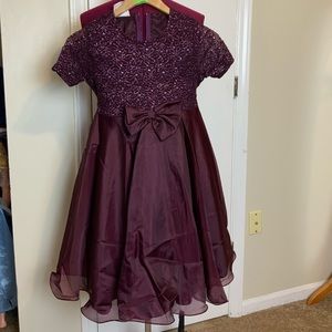 NWOT Bonnie Jean Girls Formal Fit and Flare sequin Flowers Burgundy Dress